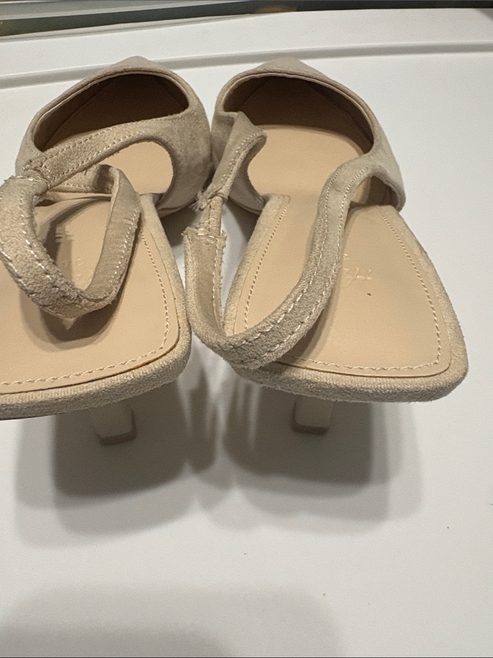 H&M Neutral Beige Pointed-Toe Slingback Flats - Picture 6 of 6